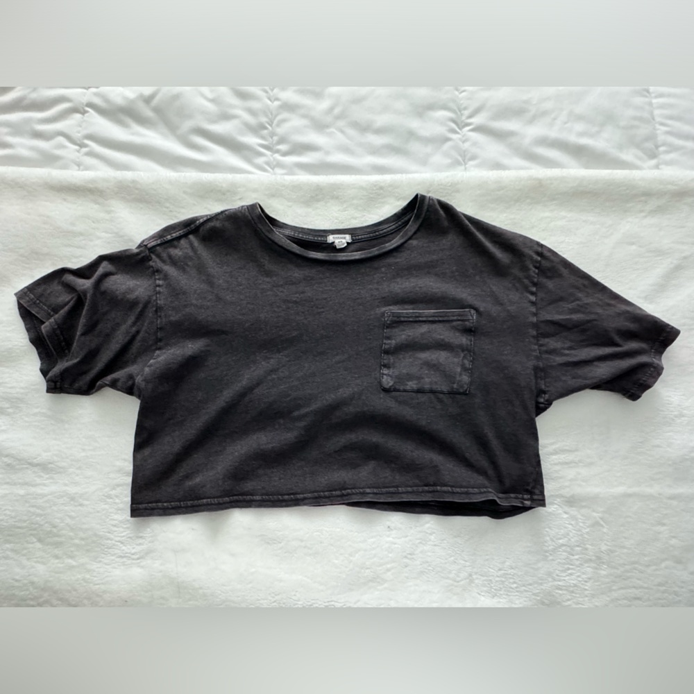 Garage cropped tee